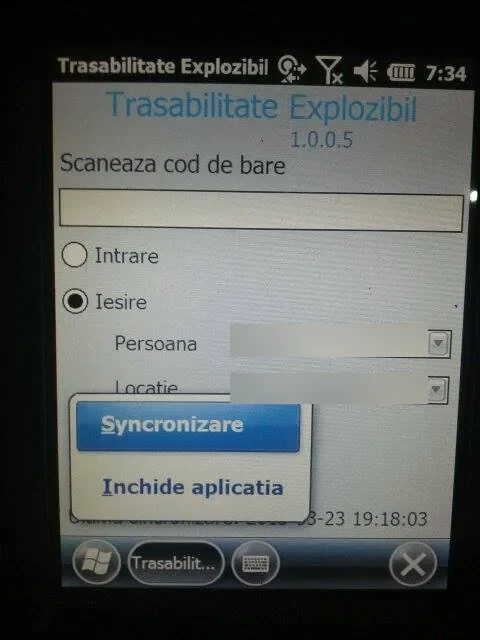 Aplicația Trasabilitate Explozibil pe terminal, cu meniul deschis la opțiunea Sincronizare